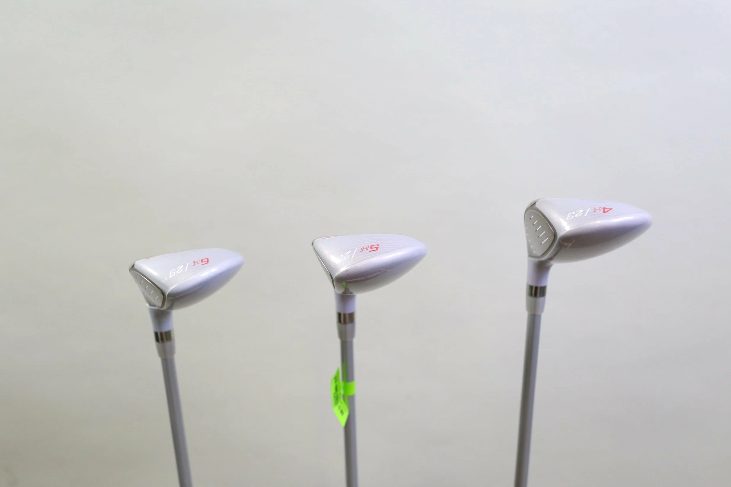 Cobra Max Raspberry Offset 4, 5, 6 Hybrid Set RH Graphite Shafts Ladies Flex - Image 3