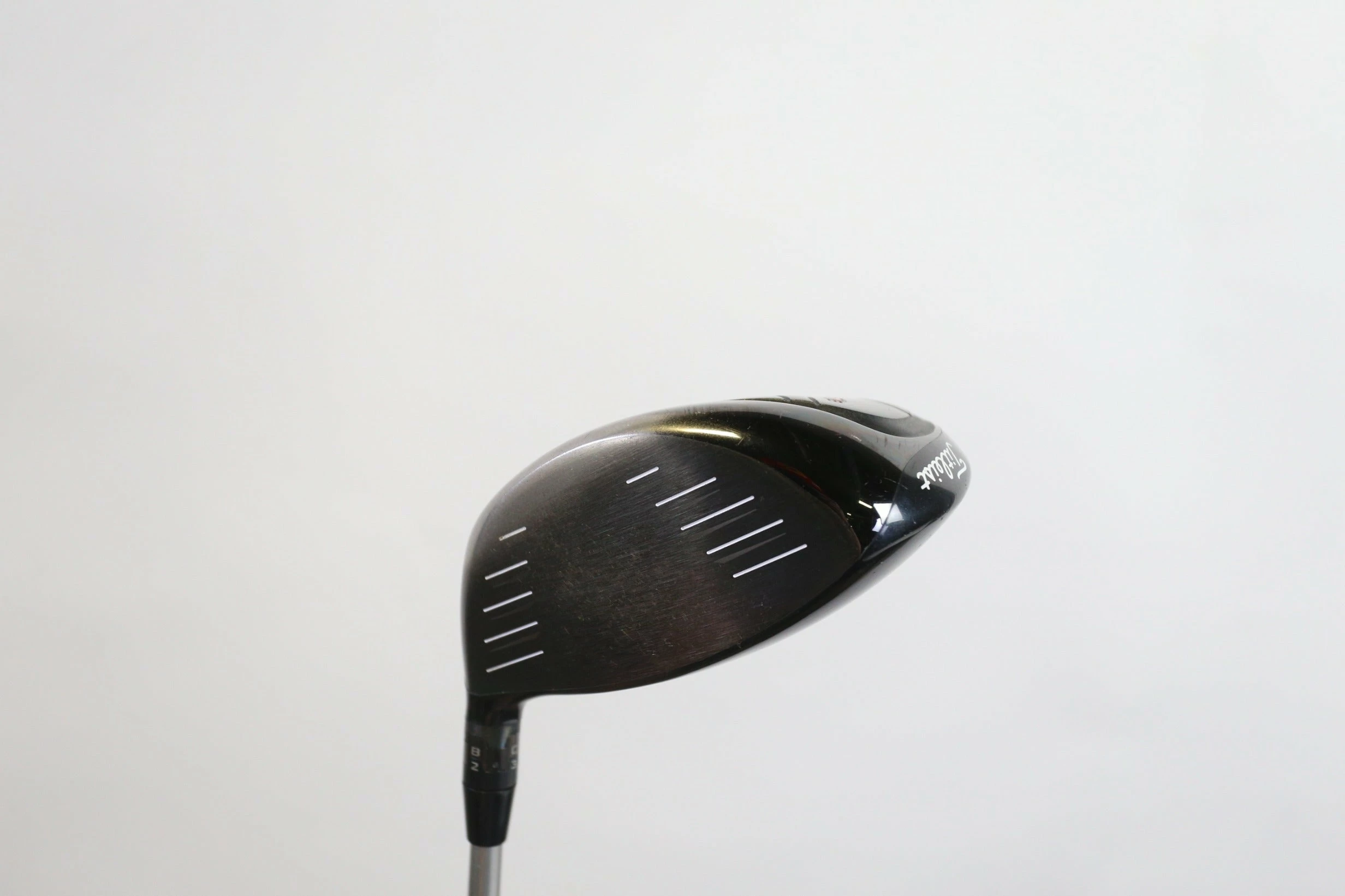 Titleist 915D3 Driver - Right-Handed - 9.5 Degrees - Stiff Flex - Image 6