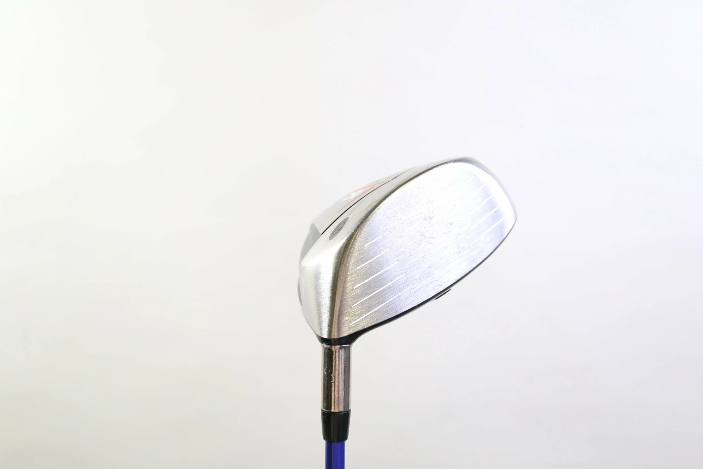 Titleist 907 D2 Driver - Right-Handed - 10.5 Degrees - Regular Flex - Image 2