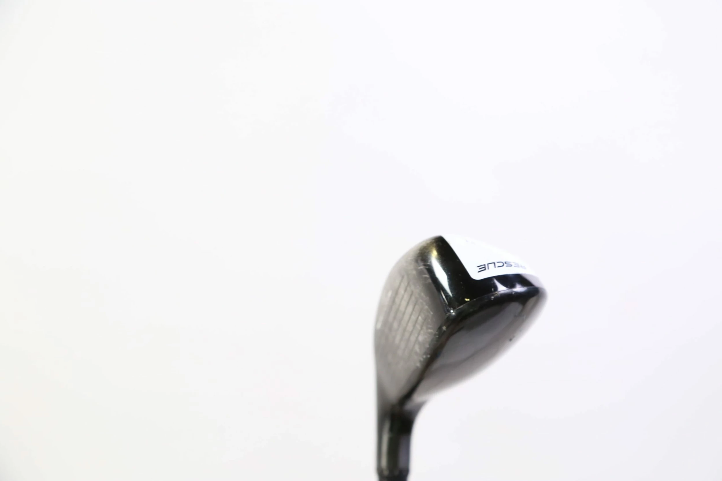 TaylorMade M1 Rescue 3-Hybrid 19* 40.5IN RH Graphite Aldila Rogue Stiff Flex - Image 4