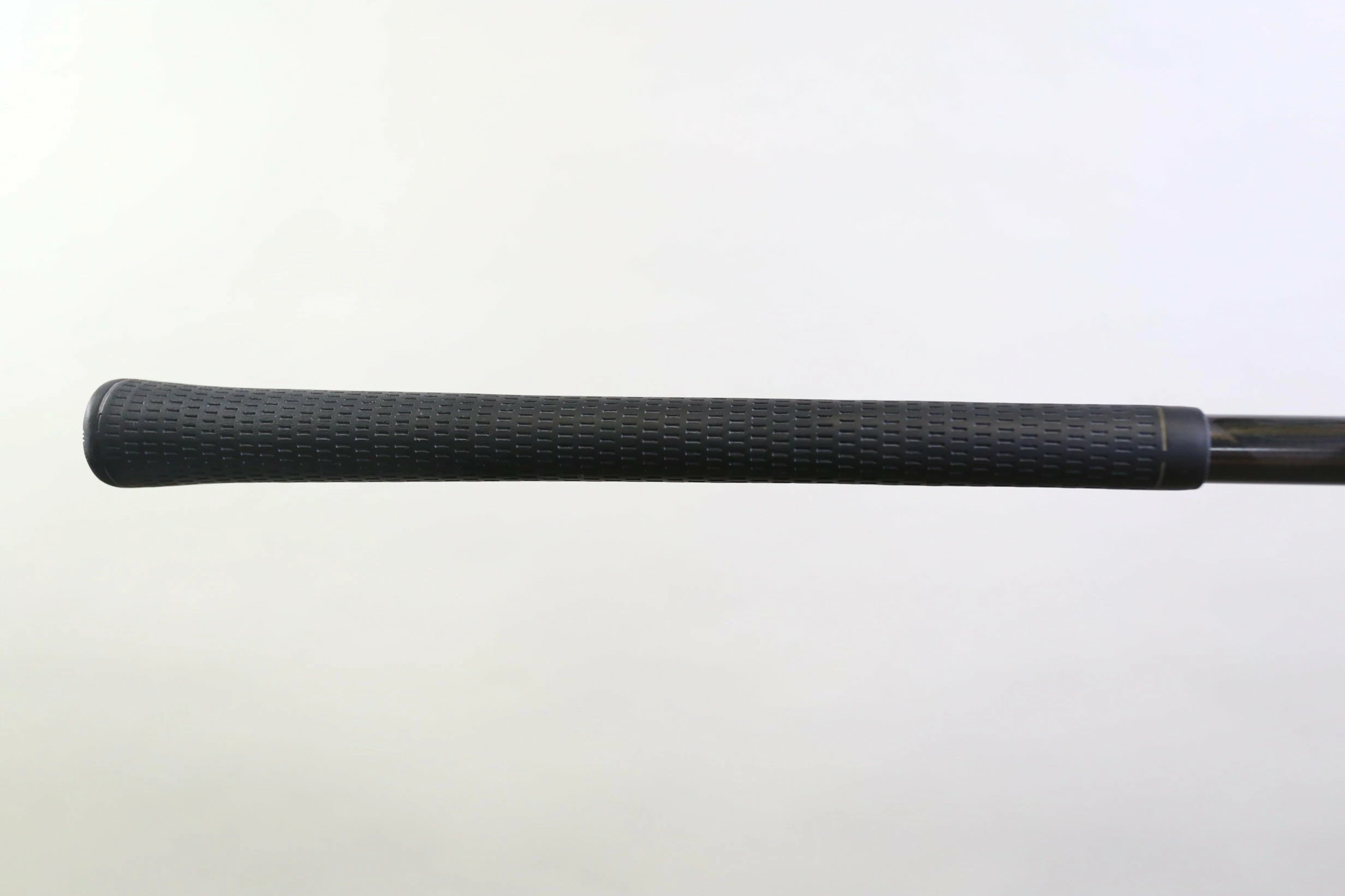 TaylorMade R11 Driver - Right-Handed - 10.5 Degrees - Stiff Flex - Image 9