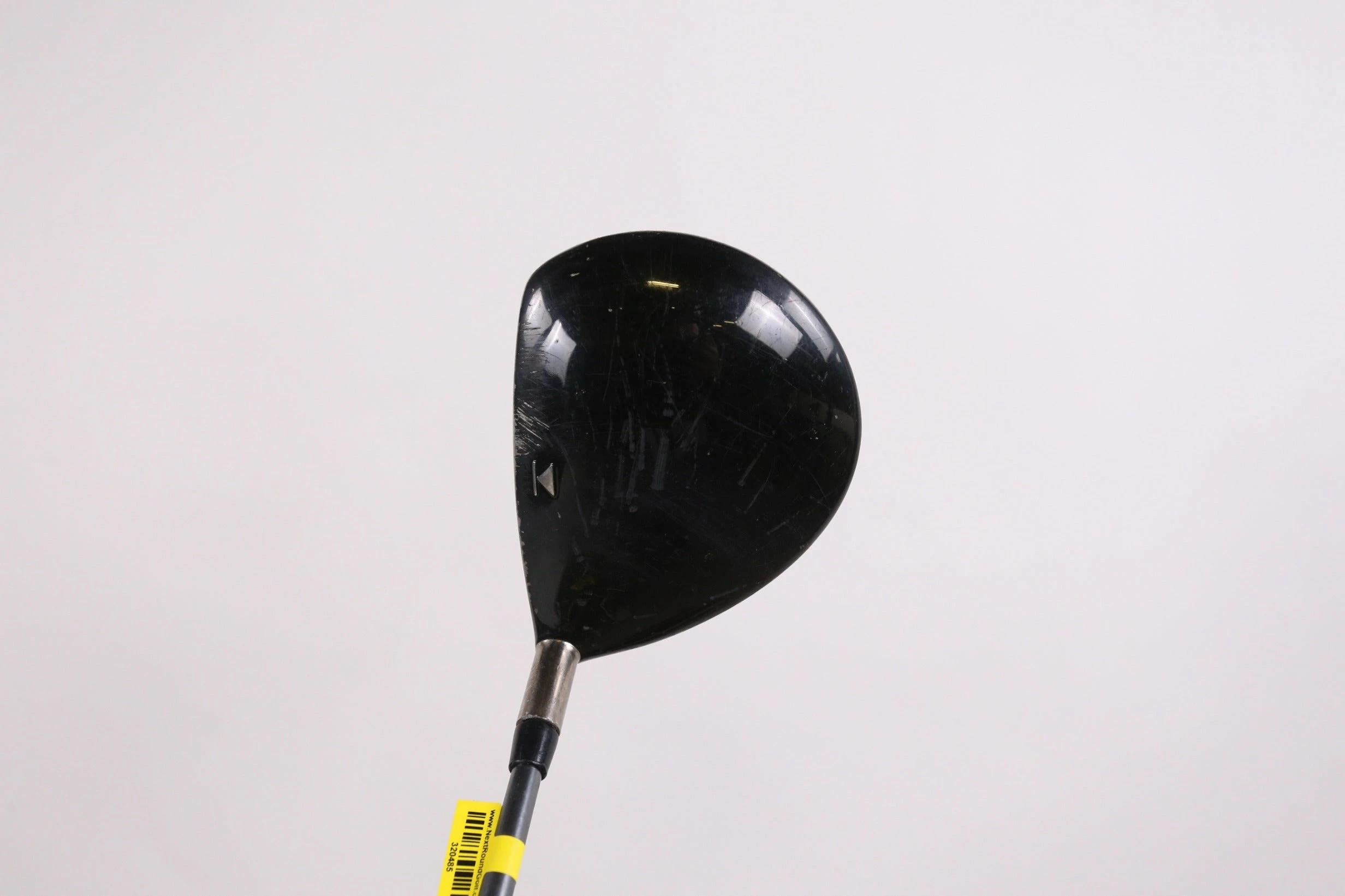 Titleist 907 D2 Driver - Right-Handed - 10.5 Degrees - Regular Flex - Image 7