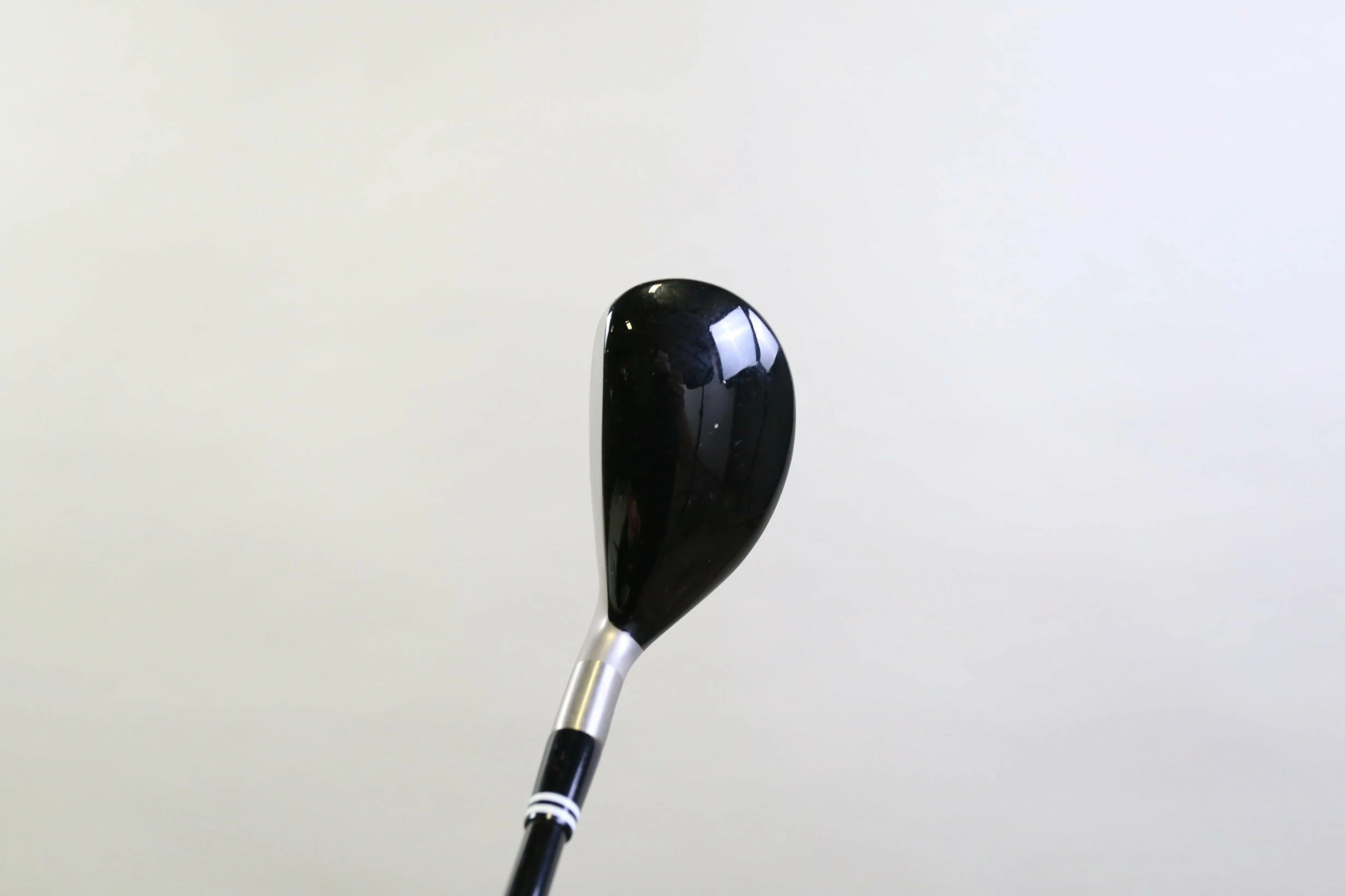 Cleveland Classic 4 Hybrid 23* RH 40 In Matrix Ozik Graphite Shaft Stiff Flex - Image 7