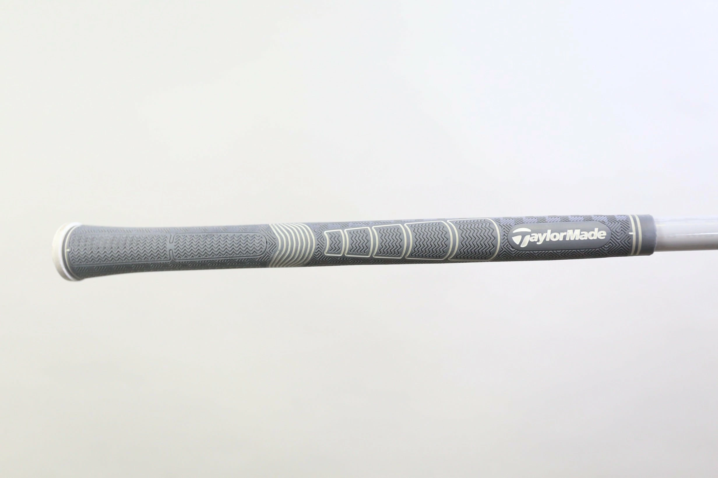 TaylorMade SIM 2 MAX 4 Hybrid RH 22* 39 In Aldila NV Graphite Shaft Ladies Flex - Image 9