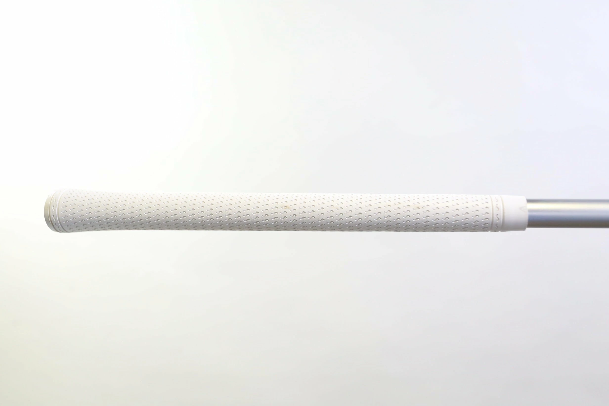 TaylorMade AeroBurner Rescue 4 Hybrid 22* RH 40.75 In Graphite Shaft Stiff Flex - Image 9