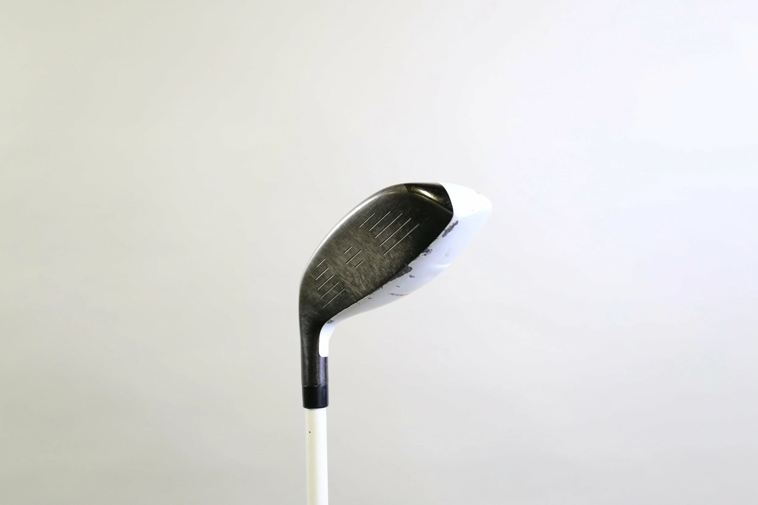 TaylorMade AeroBurner Rescue 4 Hybrid 22* RH 39.5 In Graphite Shaft Regular Flex - Image 5