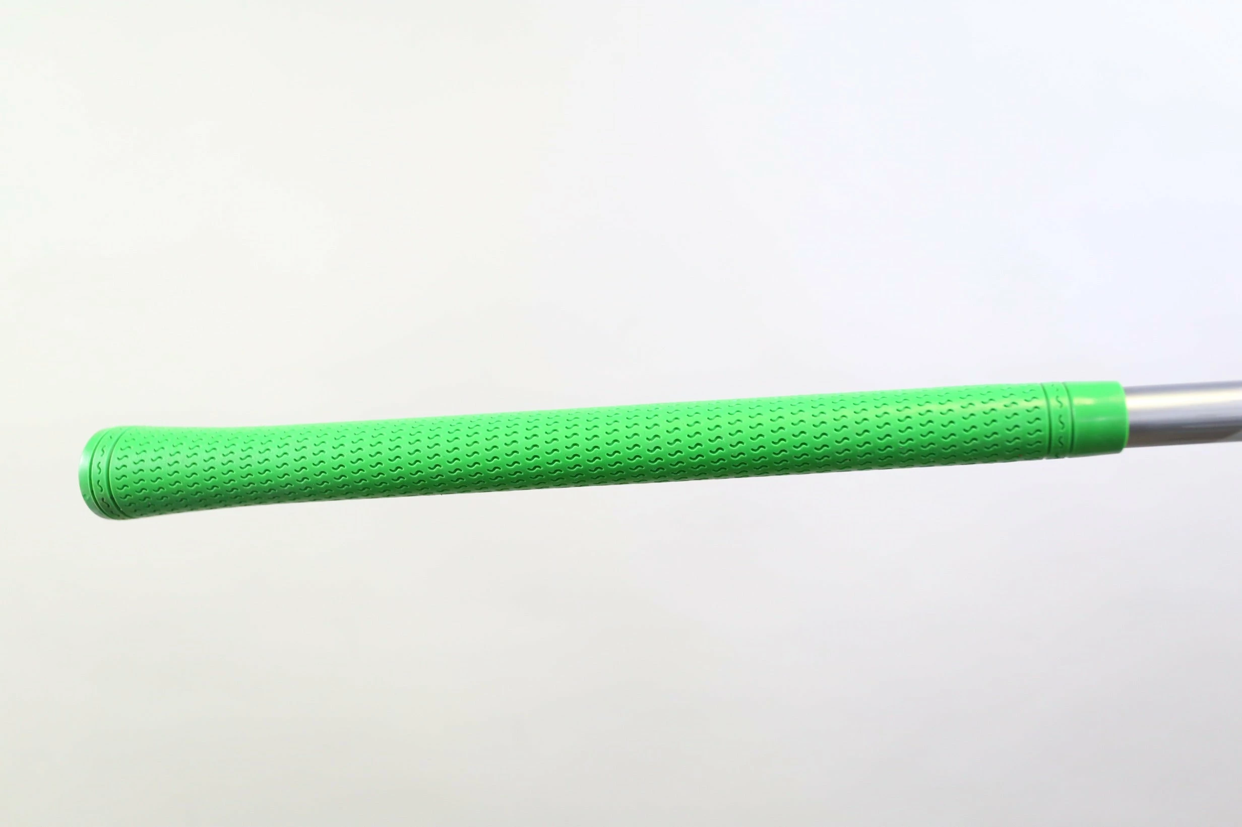 TaylorMade AeroBurner Rescue 4 Hybrid 22* RH 39.25 In Graphite Ladies Flex - Image 9