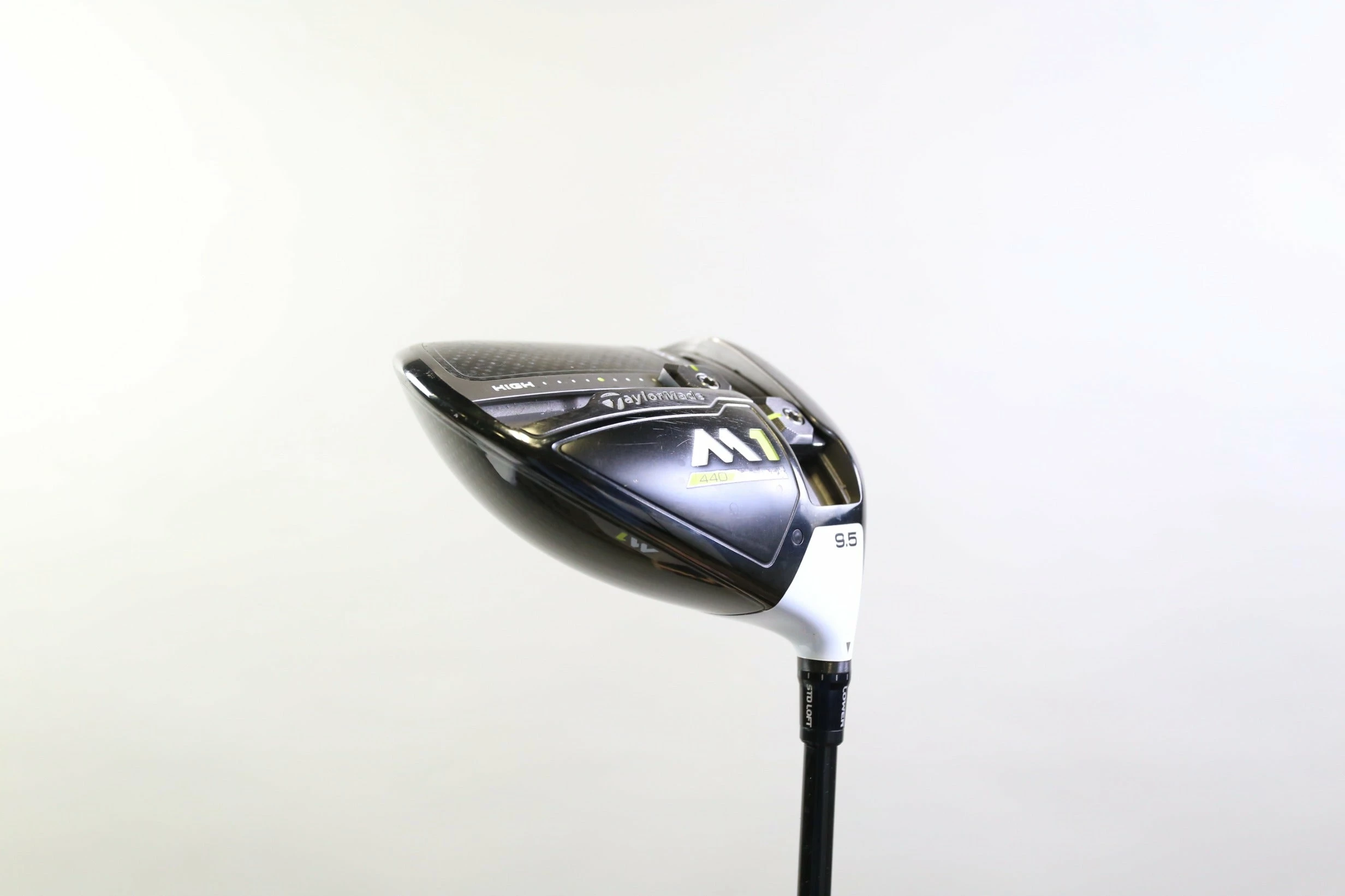 TaylorMade M1 440 2017 Driver - Right-Handed - 9.5 Degrees - Regular Flex - Image 3