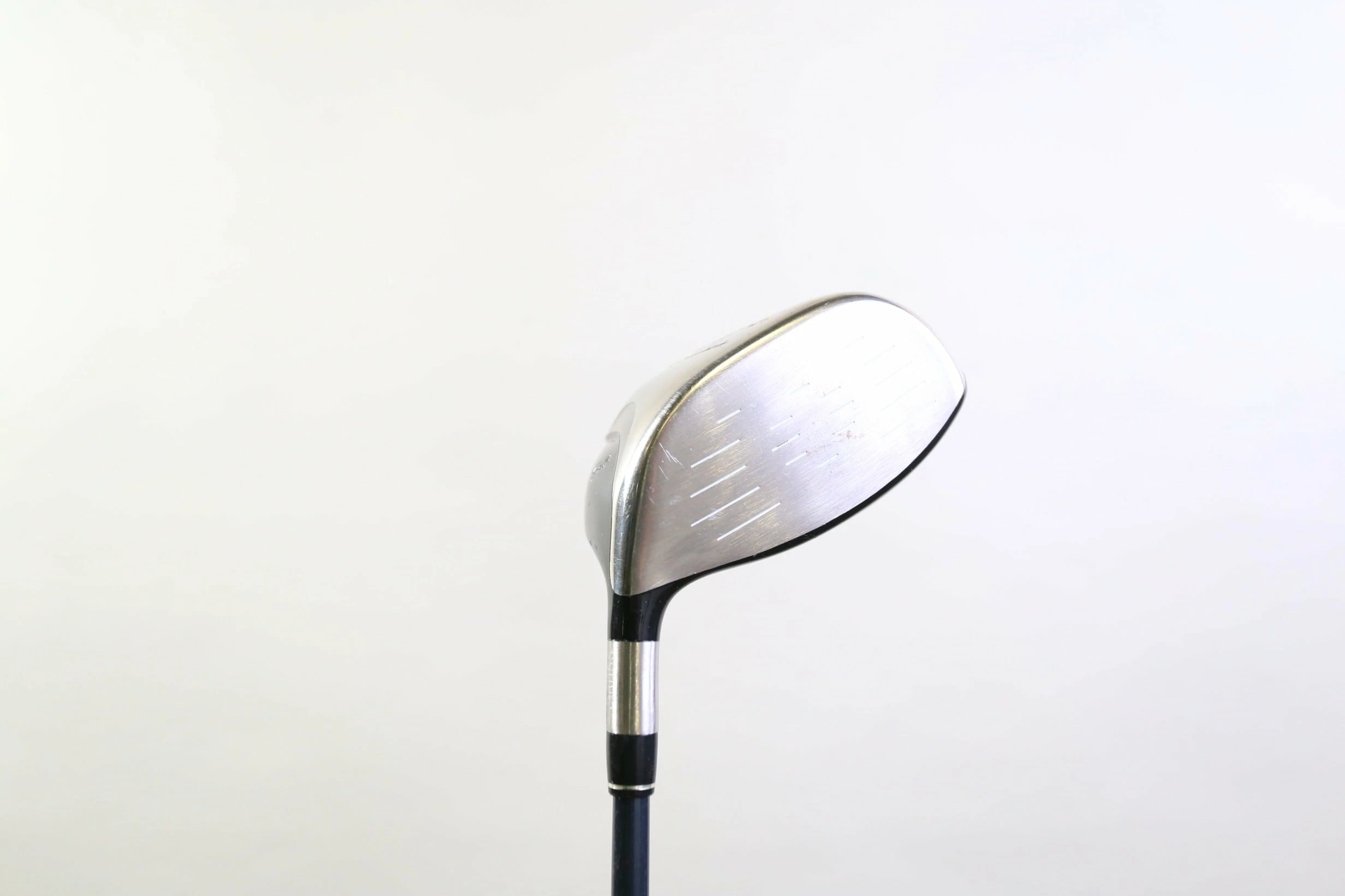TaylorMade R540 XD Driver - Right-Handed - 9.5 Degrees - Stiff Flex - Image 2